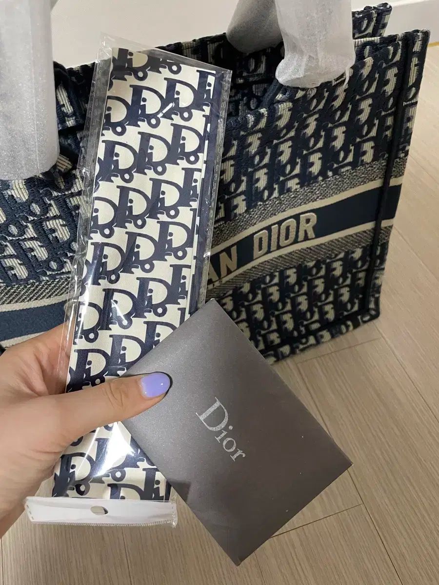 Dior