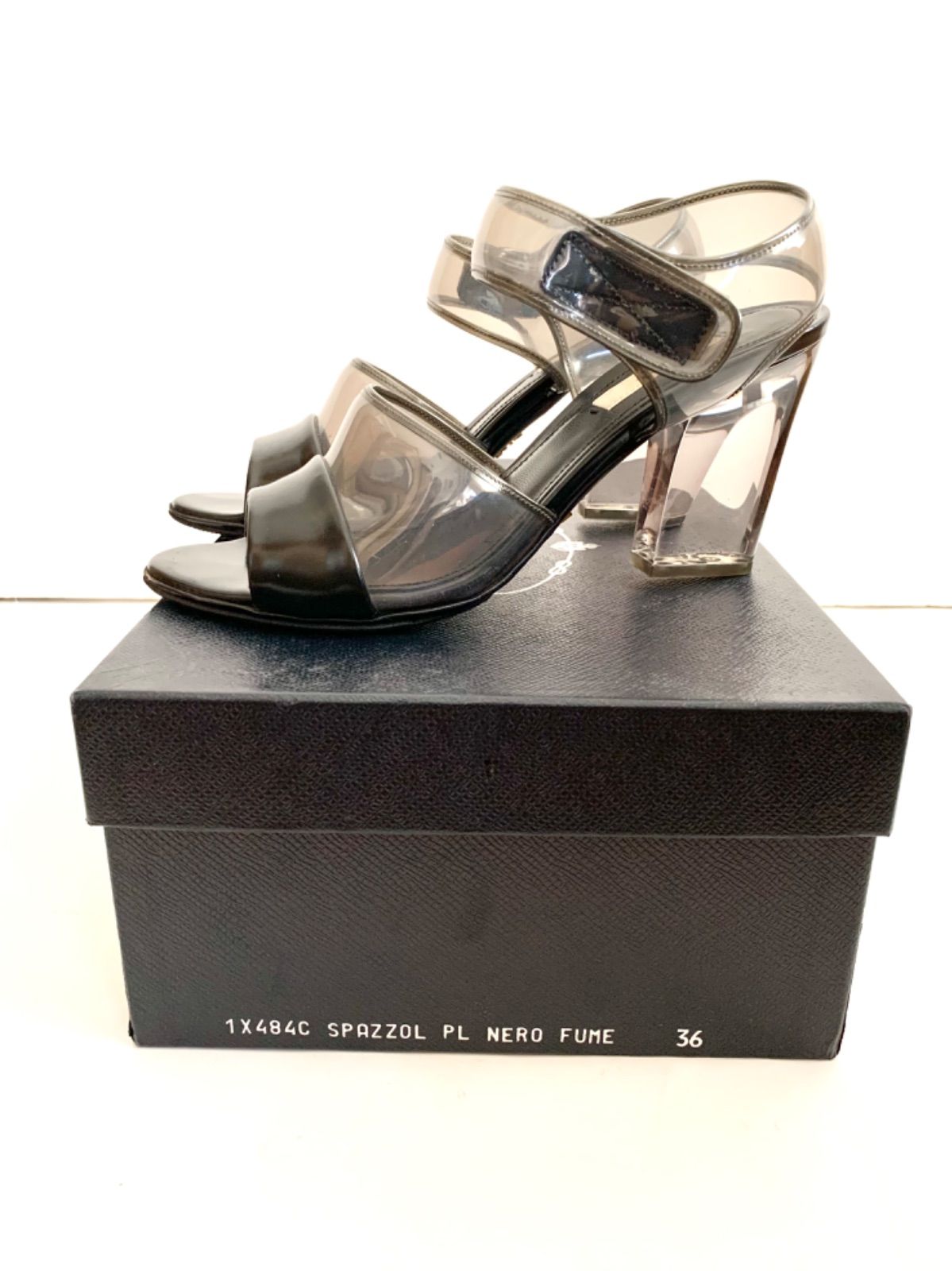 ほぼ未使用 PRADA プラダ クリアサンダル ミュール スケルトン シルバー PRADA プラダ スケルトンサンダル クリアサンダル - メルカリ