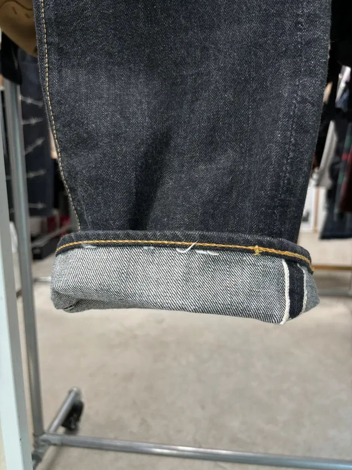 Skull jeans