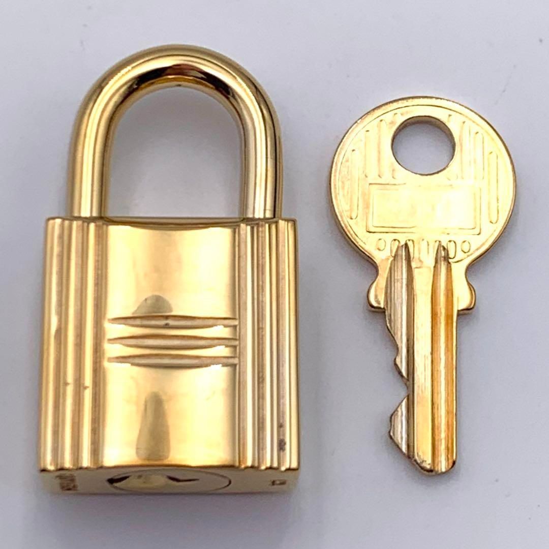 HERMES エルメス カデナ ゴールド 24Kメッキ No.121 121番 鍵付き