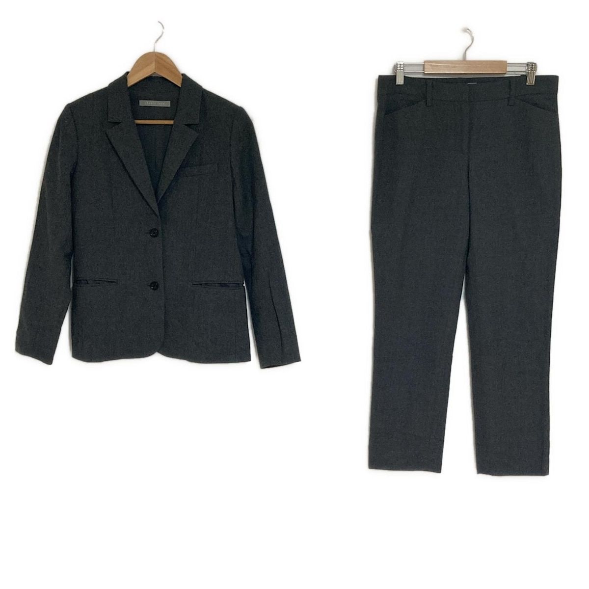 theory luxe セオリーリュクス レディースパンツスーツ レディース - ダークグレー 肩パッド