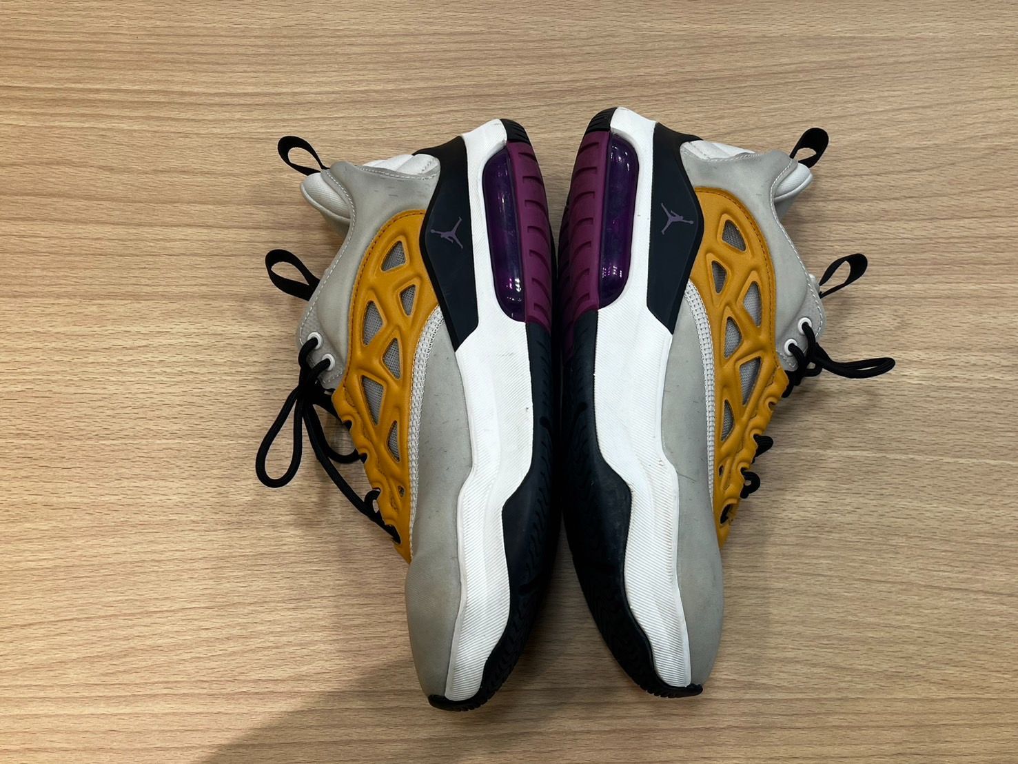 EL3】Nike ナイキ ジョーダンエアマックス Jordan Air Max 200