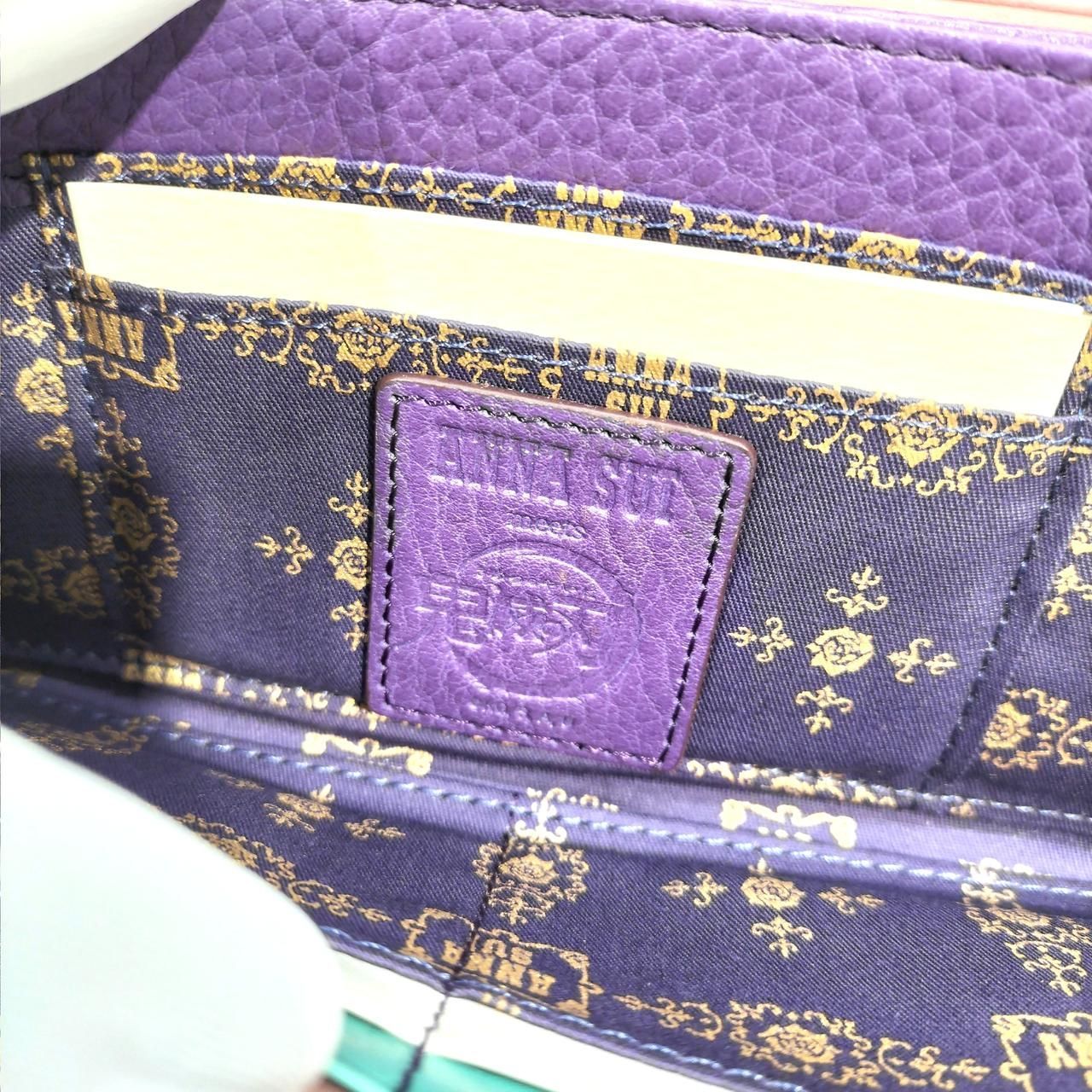 ANNA SUI 鬼滅の刃 胡蝶姉妹コラボ 長財布 パープル 蝶ロゴ付き