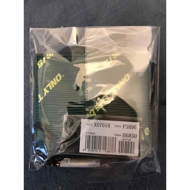 DIESEL L字ファスナー　ミニ財布　X07618 P3896 ブラック ディーゼル DIESEL L字ファスナー ミニ財布 X07618 P3896 ブラック