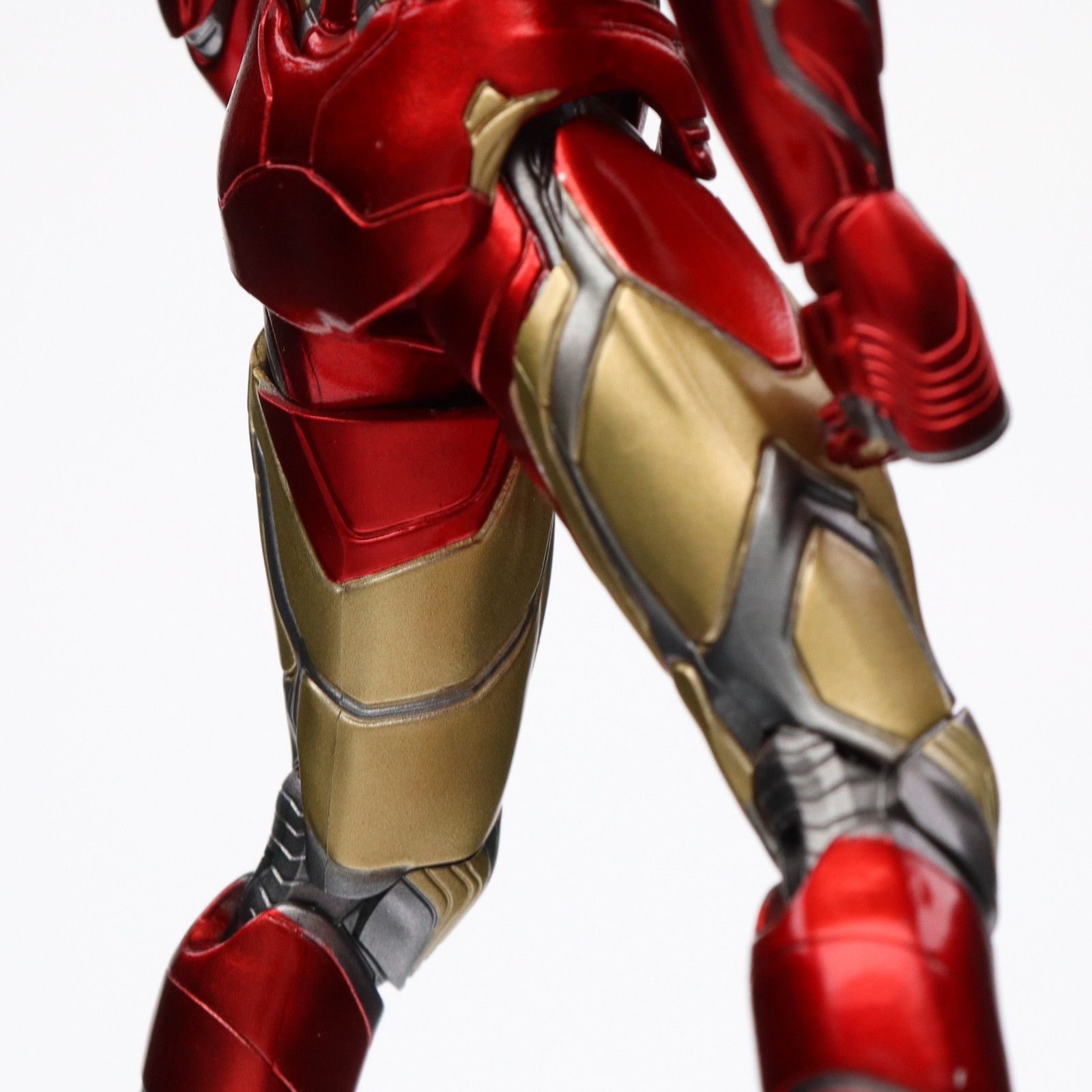 マフェックス No.136 MAFEX IRON MAN MARK85(Endgame Ver.)(アイアンマン マーク85 エンドゲームVer.)  アベンジャーズ/エンドゲーム 完成品 可動フィギュア メディコム・トイ - メルカリ