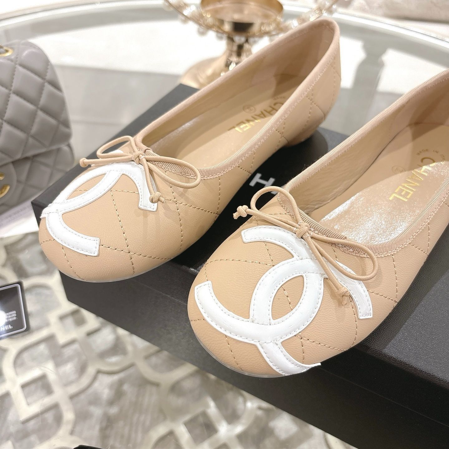 CHANEL シャネル 25A サマー バウ パンプス01-2 - メルカリ