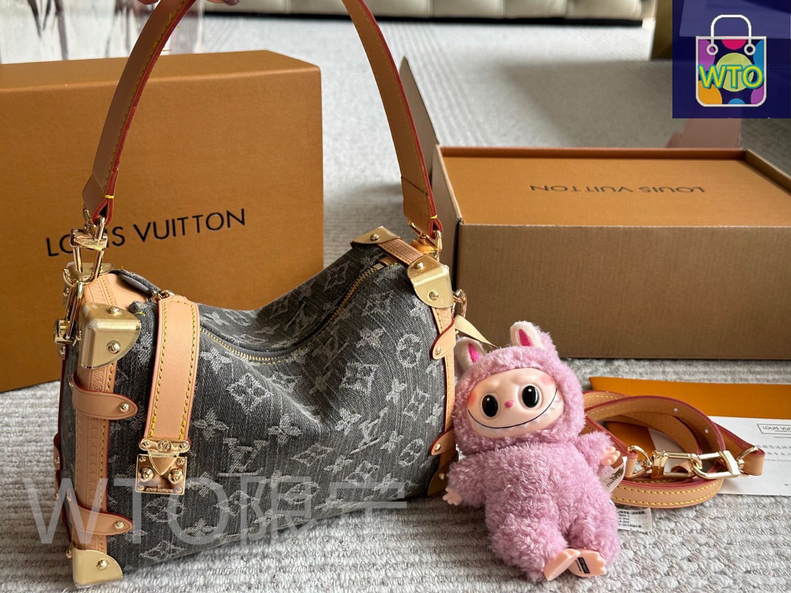 【煌めくストラス☆】上品に輝く♪ LouisVuitton スリムトランク 煌めくストラスが豪華♪】Louis Vuitton☆スリム トランク