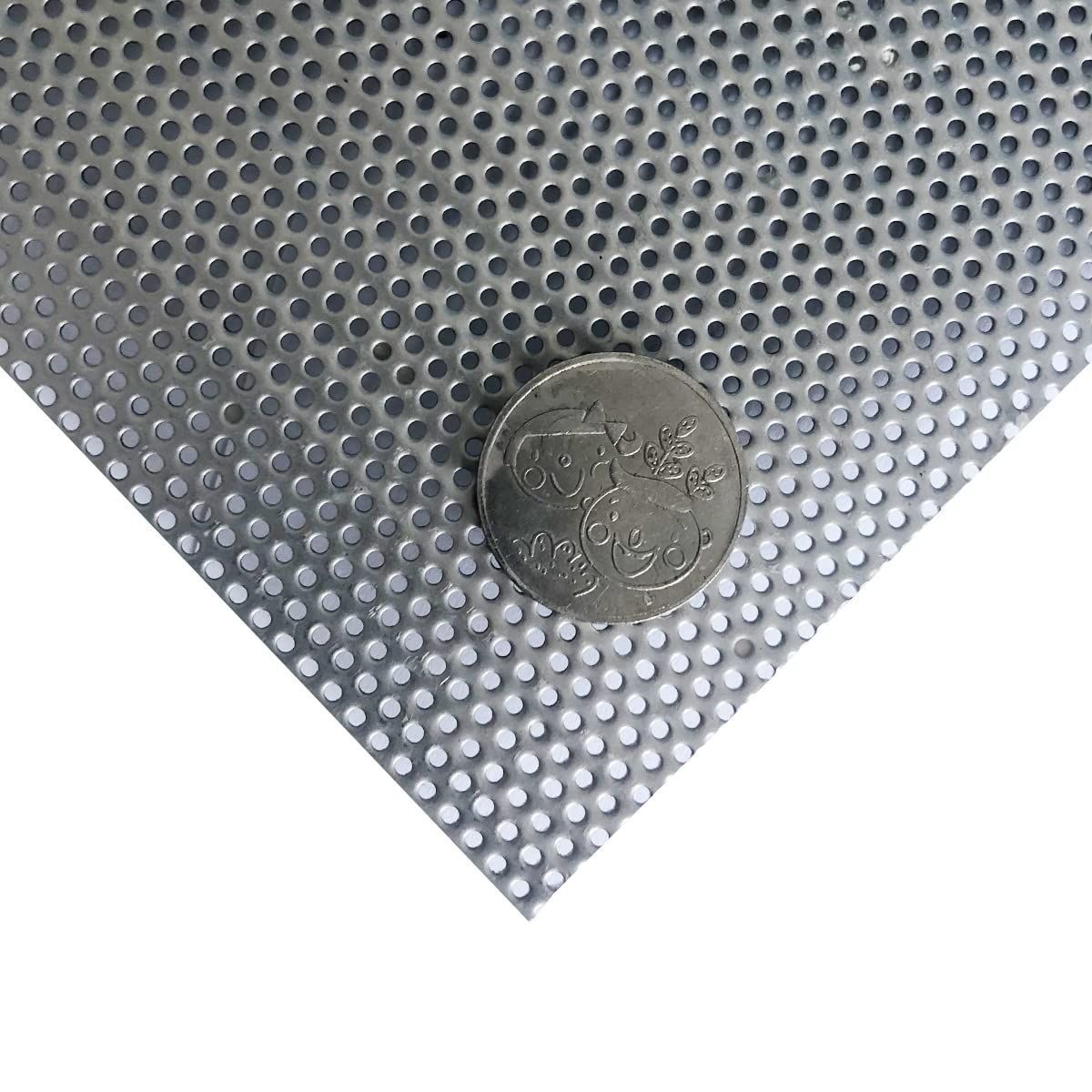 300mmX150mm FengYoo せん孔金属 ステンレス板 パンチングボード 300mmX150mm パンチング直径 Φ 1.5 mm 中心 ピッチ P 3 mm スチールパンチングボード