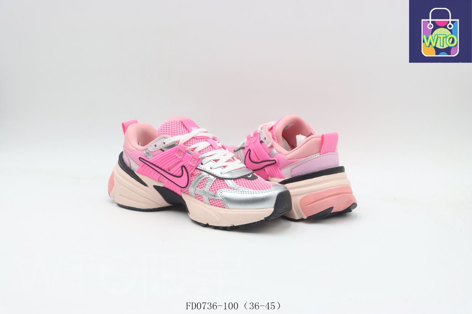 今日特価】ナイキ Nike ランニングシューズ FD0736-100 ピンク