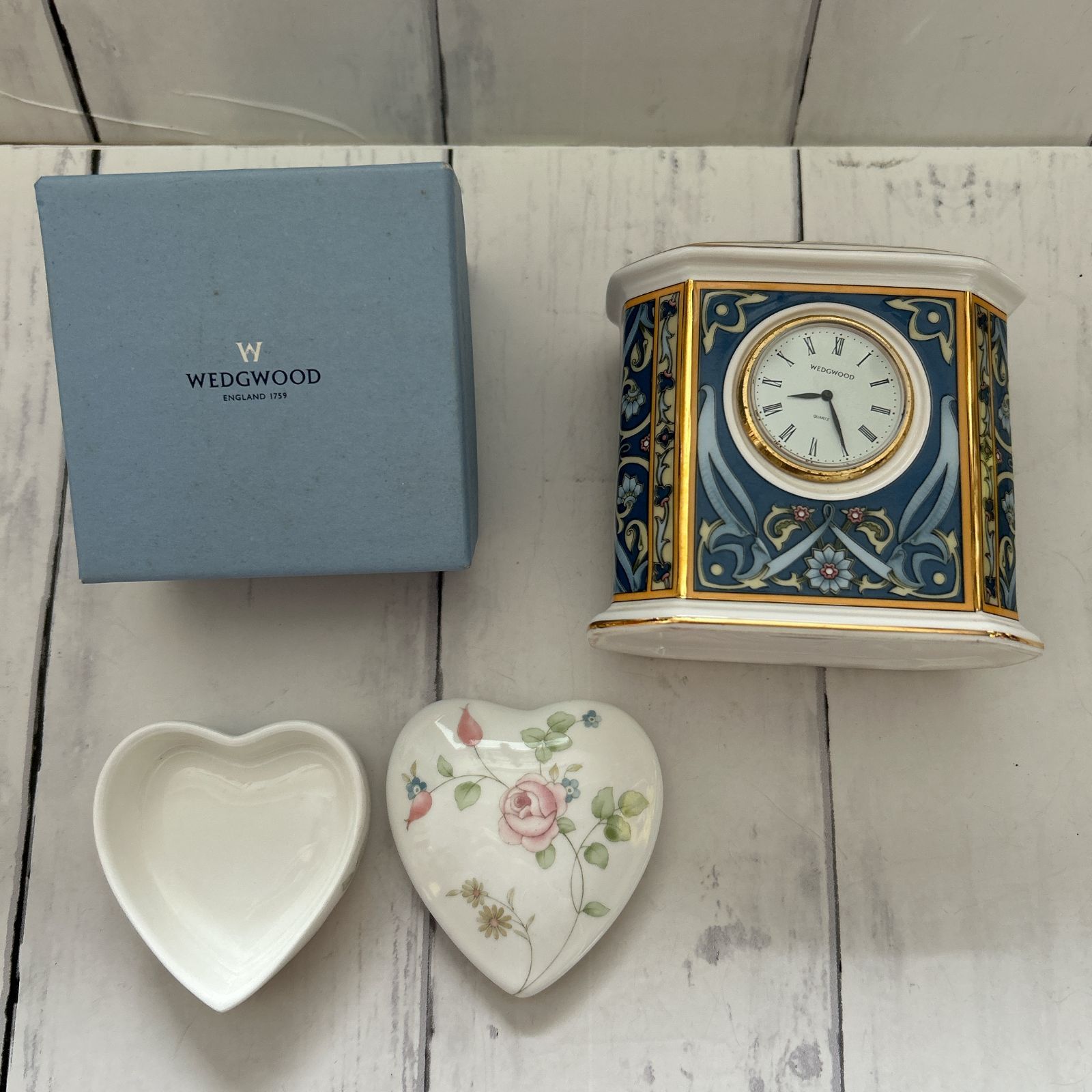 WEDGWOOD/2点　まとめセット！ウェッジウッド ワイルドストロベリー蓋付き小物入れ/ブルーエレファント 置時計