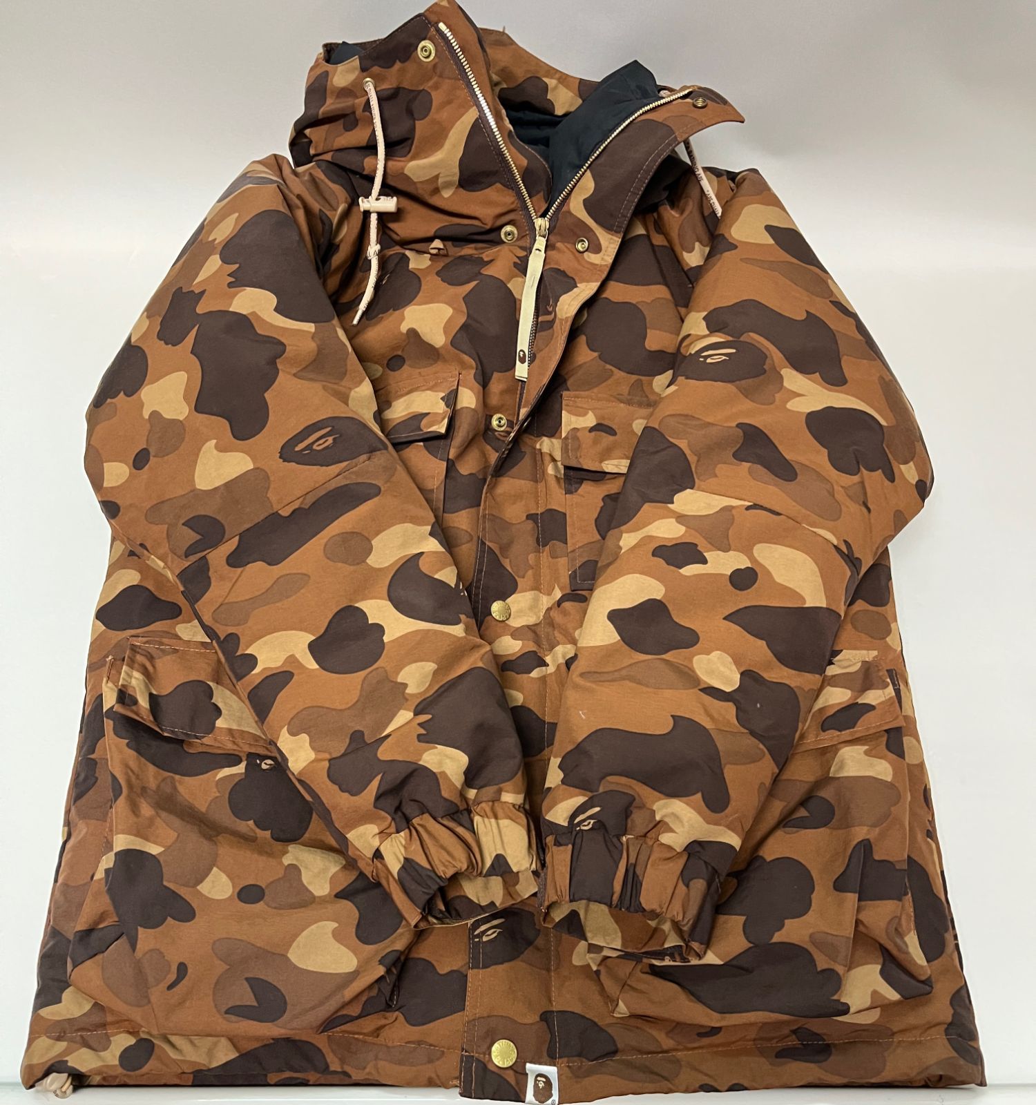 APE 迷彩フードダウンジャケット 【S】 A BATHING APE アベイシング