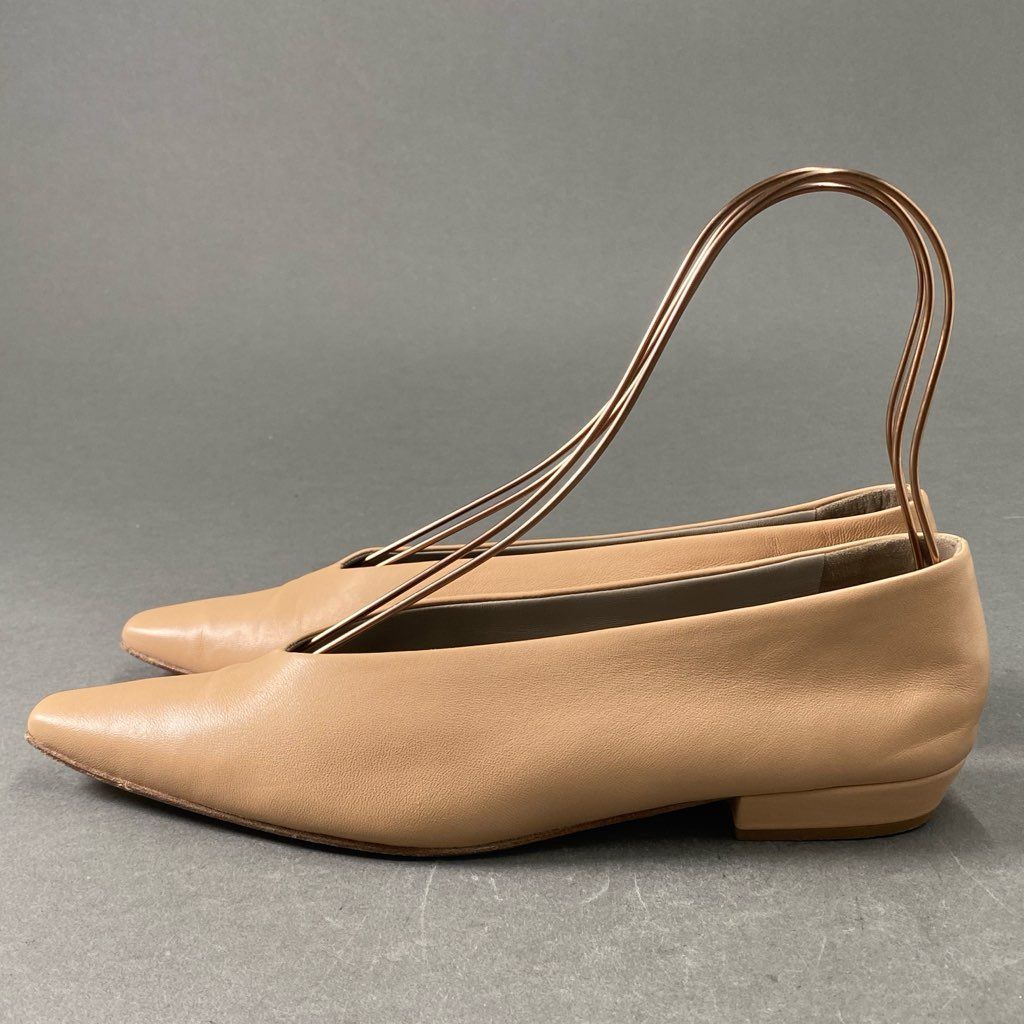 9f13 BOTTEGA VENETA ボッテガヴェネタ アーモンド フラットパンプス