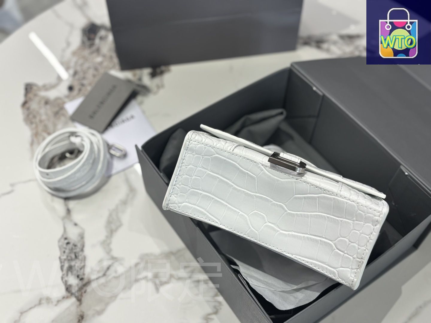 ●送料込●BALENCIAGA●アワーグラストップハンドルバッグ BALENCIAGA HOURGLASS(バレンシアガ アワーグラス) - 海外通販の
