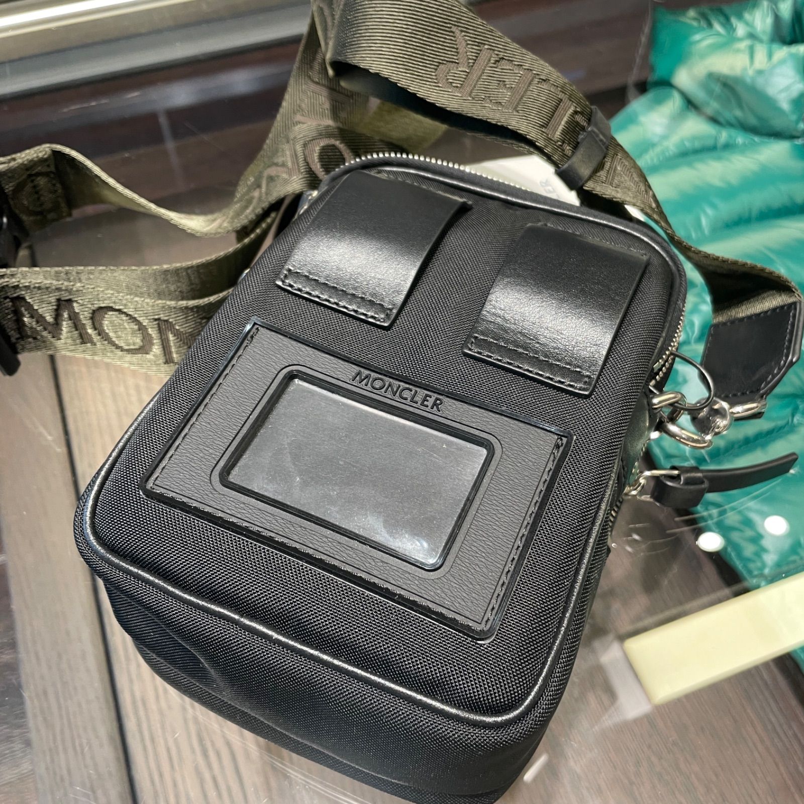 新品 本物□モンクレールDETOUR CROSSBODY BAGショルダーバッグ 最安値