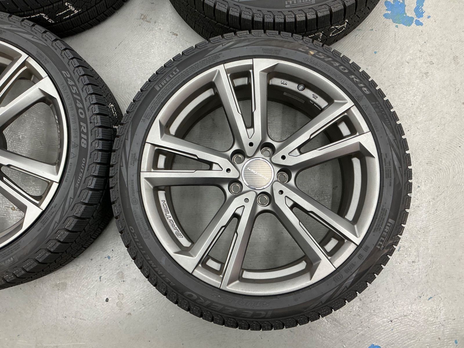 アウディTTクーペスタッドレスタイヤホイル付き245|40R18 FVCJS