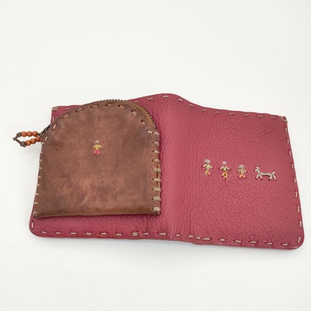HENRY BEGUELIN レザー オミノ刺繍 小銭入れあり 二つ折り財布