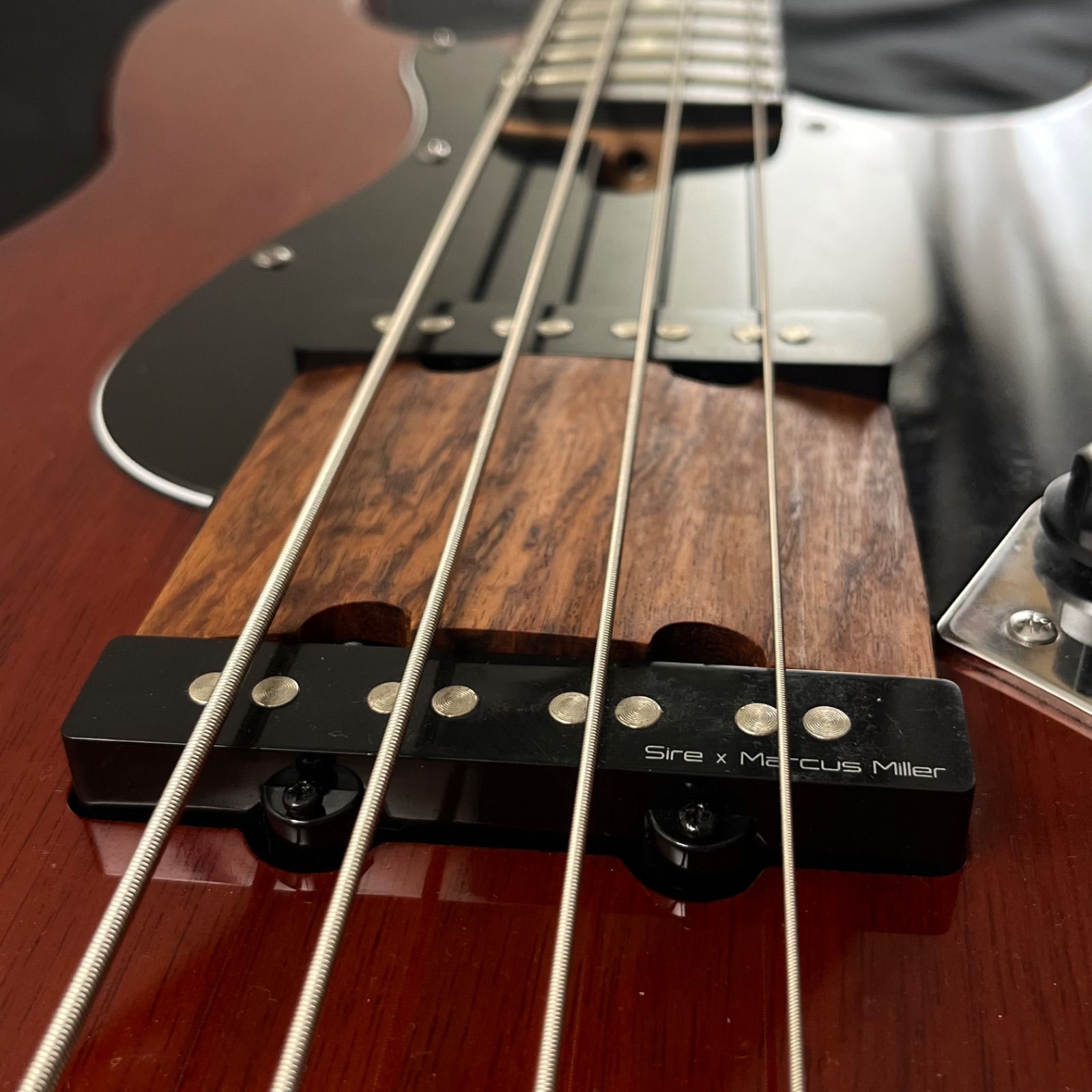 高さ調整 なフィンガーランプ | Fender系 60’s Jazz Bass _ ウォルナット材 サテンオイル仕上げ うさみみ工房 IMPECCABLEHEALTHCARESERVICES_COM