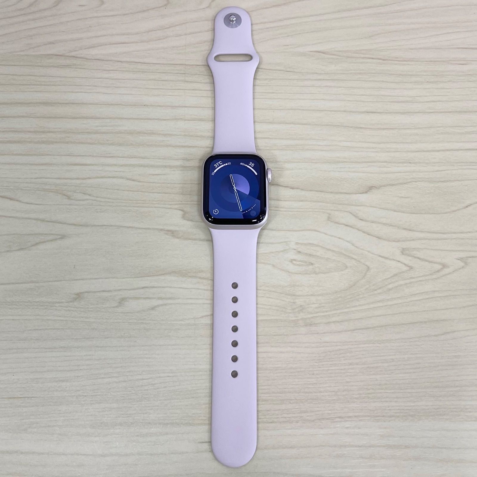 Apple Watch SE(第 2 世代) 40mm スターライト 本体（Apple