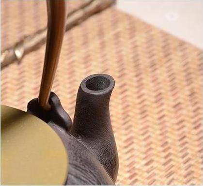 老鉄瓶 壺 鉄やかん 1300ml 道具 職人手作り 鉄びん 鉄分補給