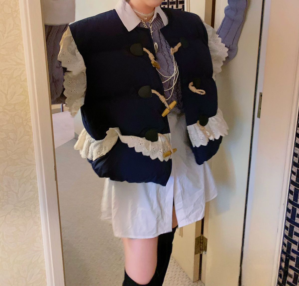 レースフリル トグルボタン ダウンベスト