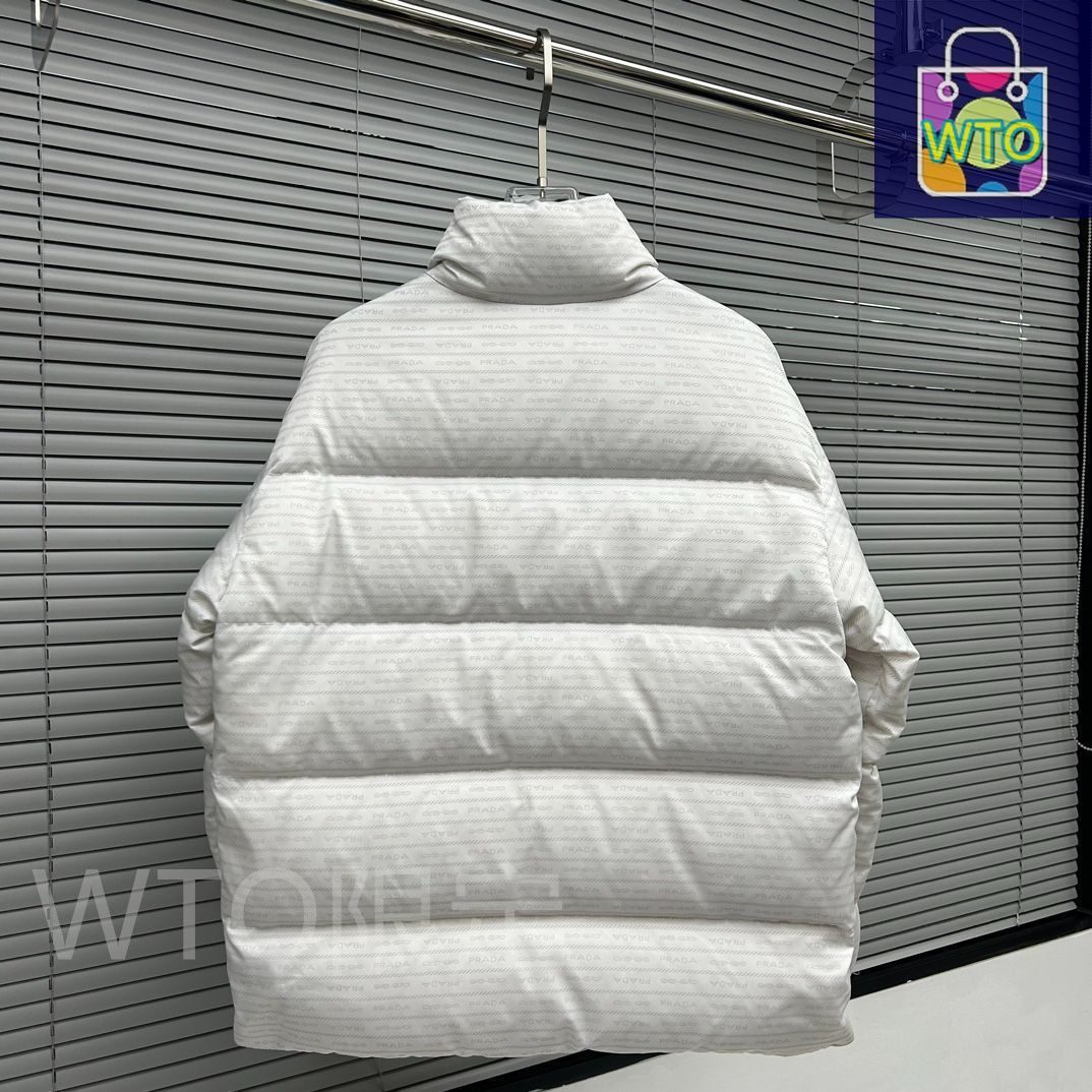 白い秋冬ダウンジャケット｜ ｜