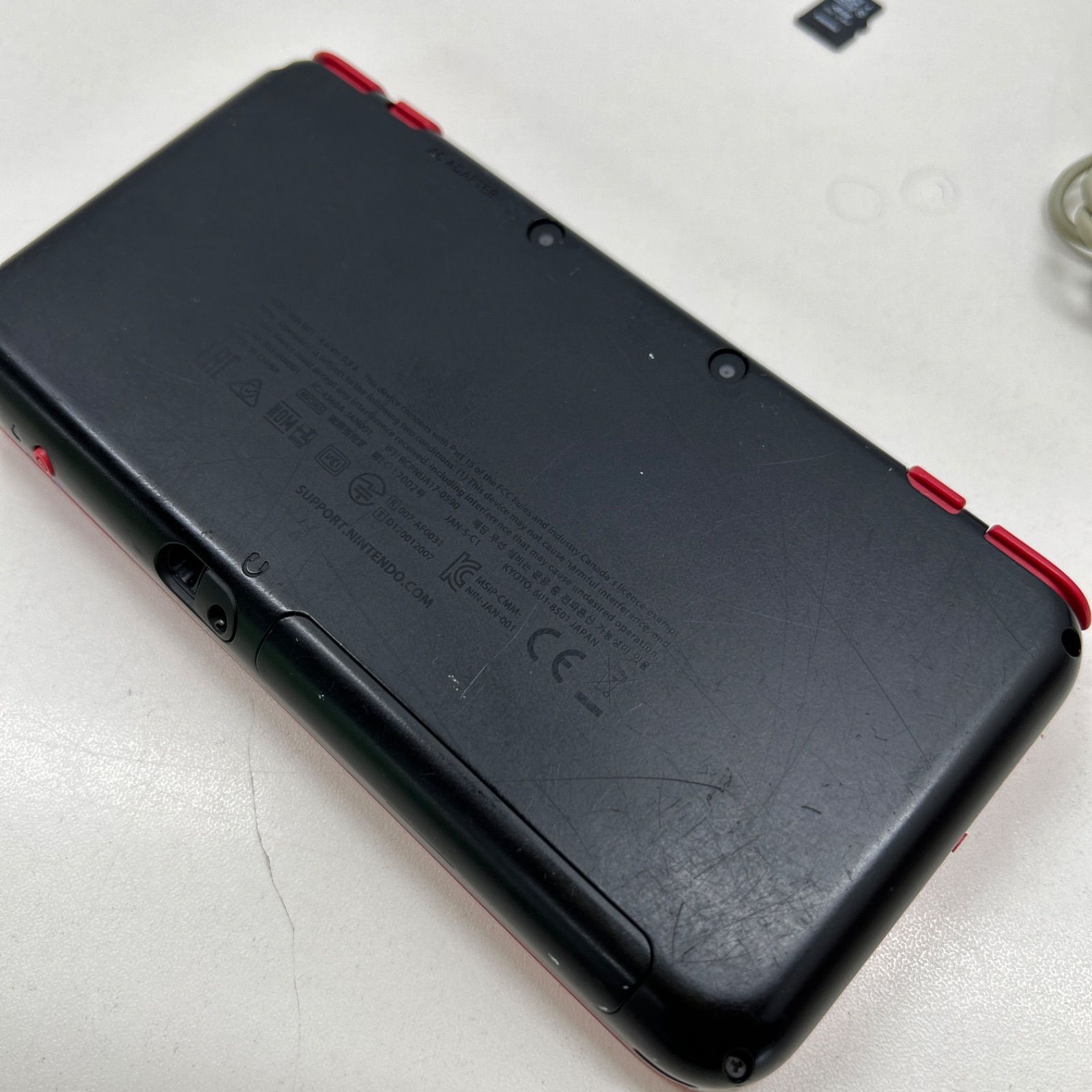 Newニンテンドー2DS LL ブラック×レッド JAN-001 ACアダプター、SD 