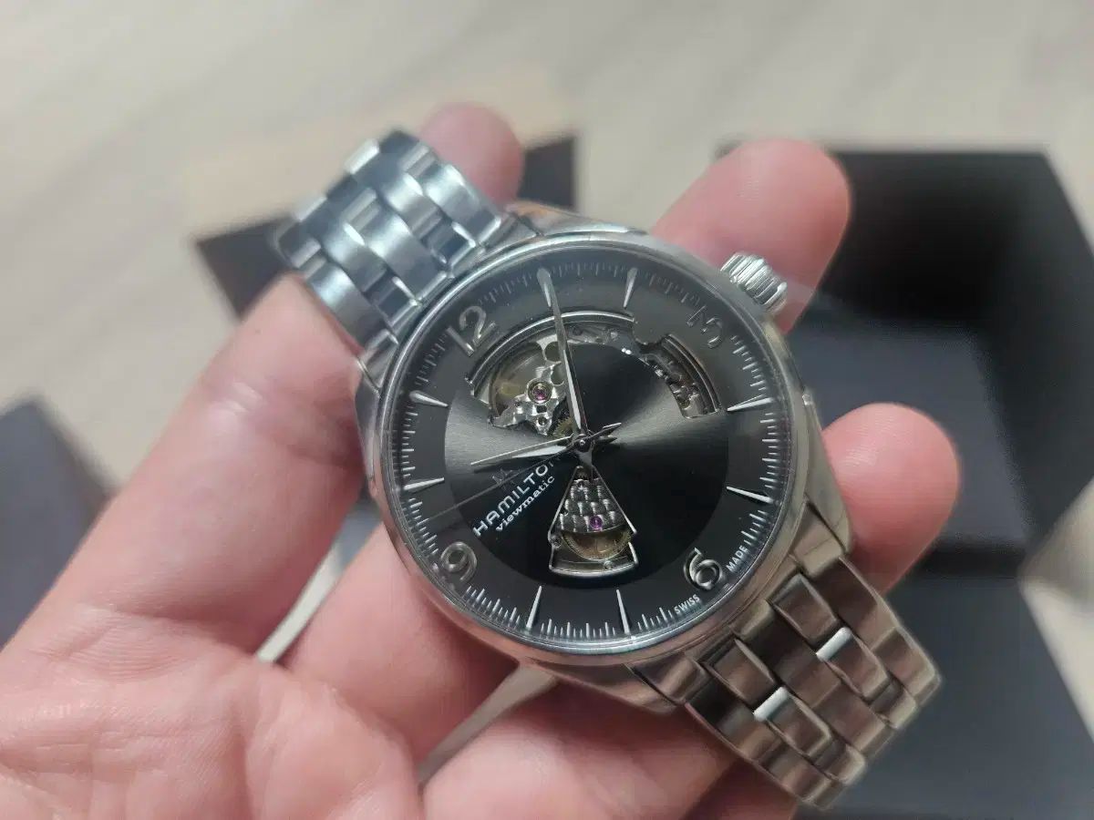 オープンハート メタル