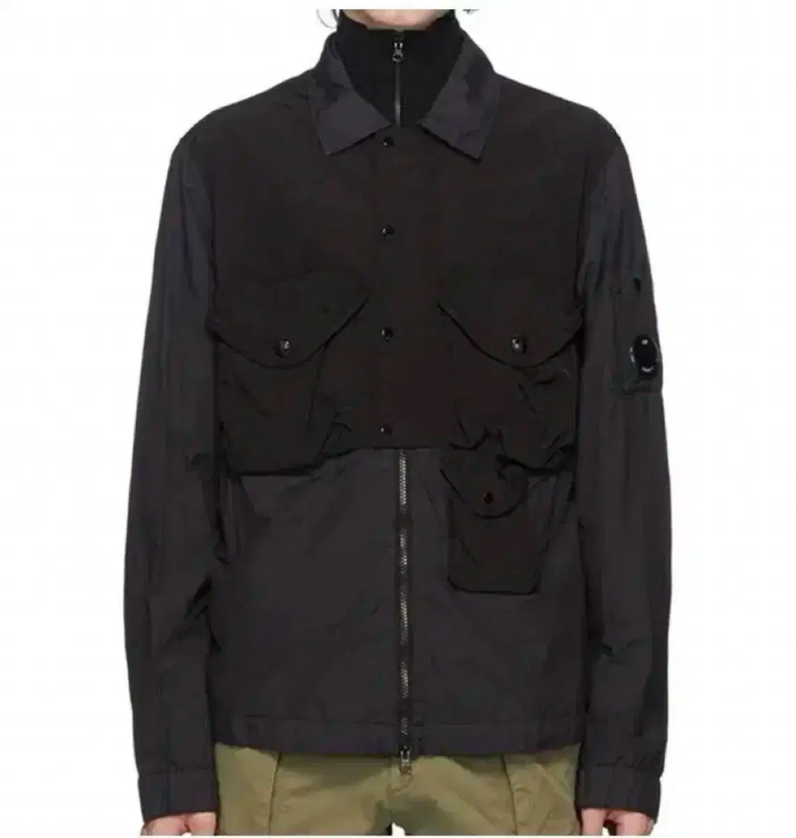 25SS STONE ISLAND(ストーンアイランド) ナイロン メタル オーバー