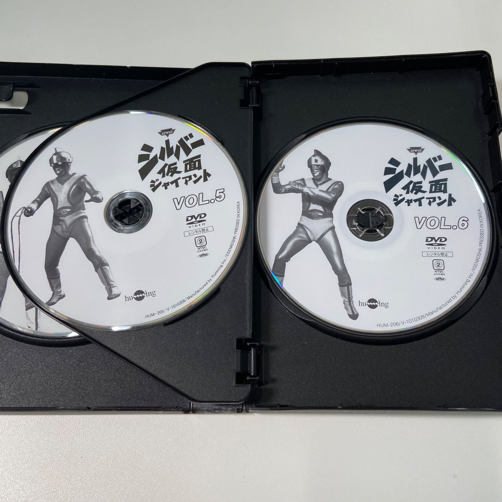 シルバー仮面」「シルバー仮面ジャイアント」DVDフルセット〈6枚