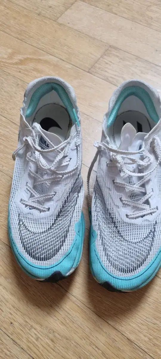 NIKE ナイキ ヴェイパーフライ 2 240mm