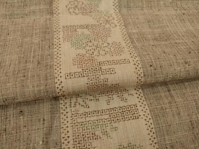 平和屋着物○本場結城紬 重要無形文化財 100亀甲 飛び亀甲柄 松竹梅間