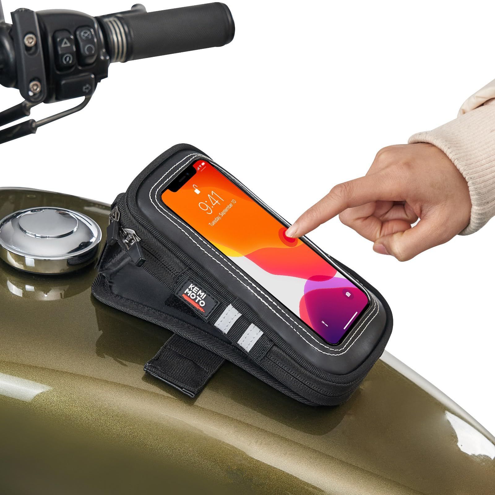 新品 KEMIMOTO タンクバッグ バイク用 磁石 タンクバッグ 小さめ 15傾斜角度 太陽光反射を軽減u0026スマホ過熱防止 タッチパネル対応 携帯ポーチ カード入れ iPhone/Android用 タンクバッグ マグネッ