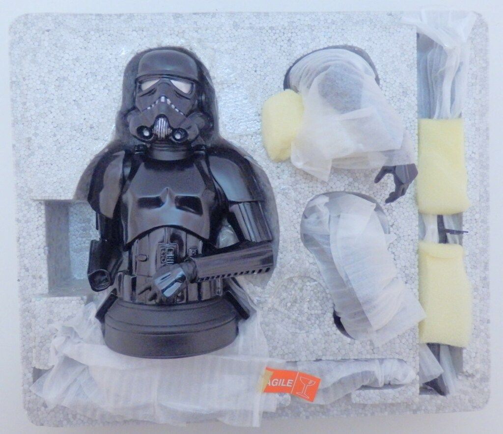 GENTLE GIANT DELUXE COLLECTIBLE BUST ブラックホール ストーム