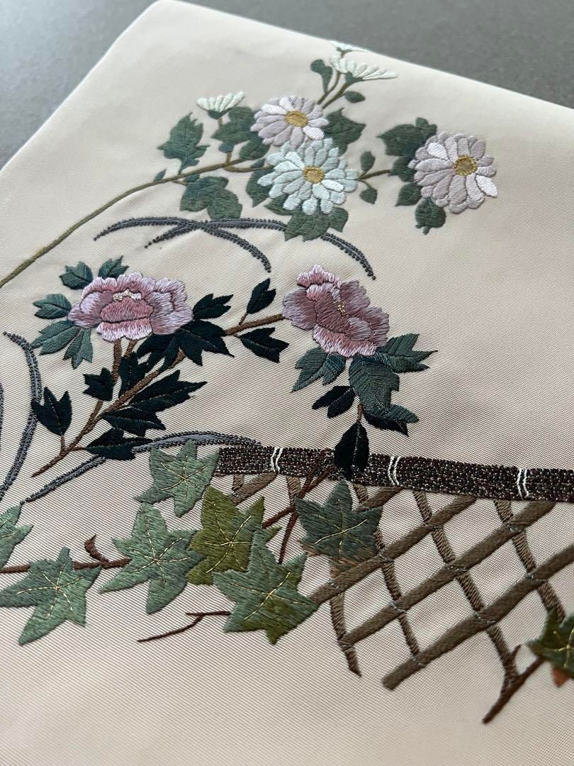 名古屋帯　刺繍　垣根に花　長尺 名古屋帯 刺繍 垣根に花 長尺 - メルカリ