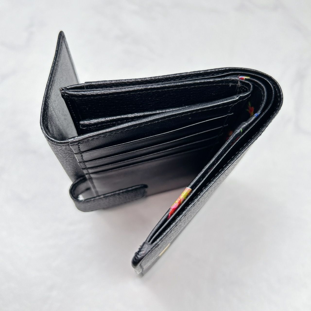 目立った傷や汚れなし】keugo 財布 - メルカリ 