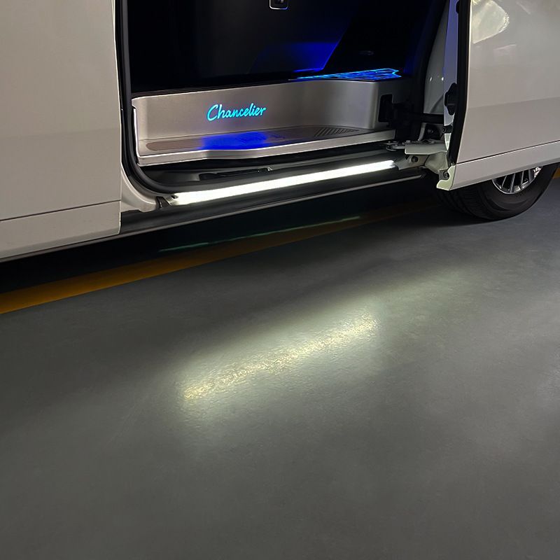 スカッフプレート