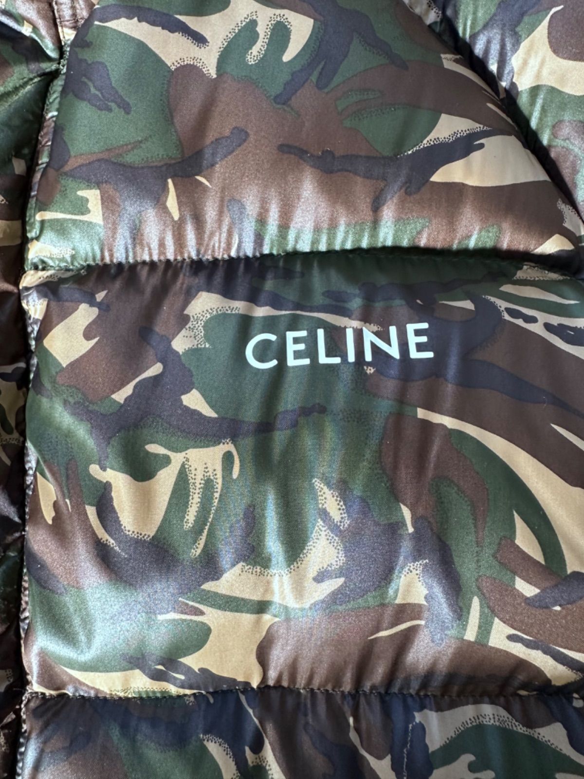 CELINE/セリーヌ カモフラージュ カーキ 迷彩アウター美品 ダウン 