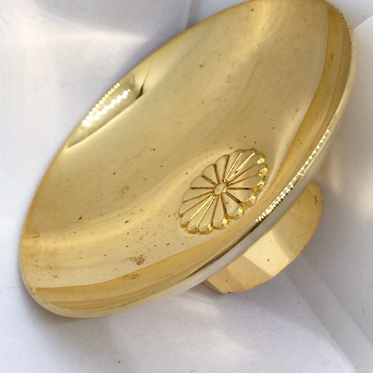 盃 金盃 菊の御紋 金メッキ 24KGP 宝刻印 箱なし - メルカリ