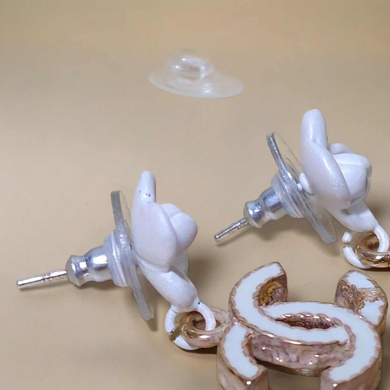 シャネル カメリア ピアス D16 V 花モチーフ コスチュームジュエリー