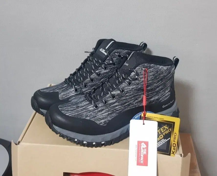 ザ レッドフェイス GORE-TEX ゴアテックス 登山靴 X2O PRO 255 260