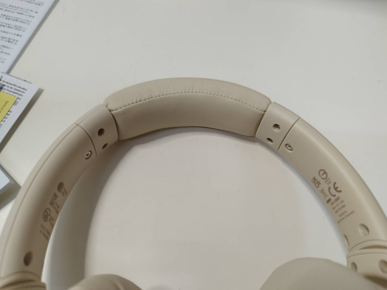 オーディオ機器 【美品】audio-technica ワイヤレスヘッドホン ATH-S300BT