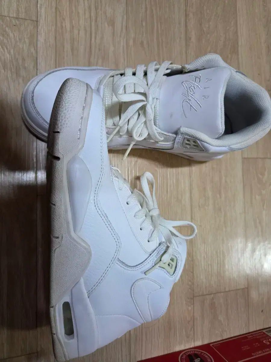 NIKE ナイキ エア フライト オール 白