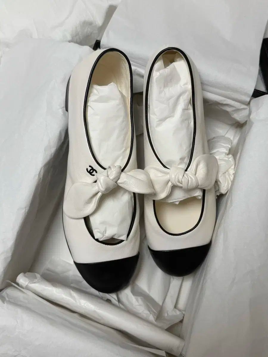 りぼんが可愛い♡上品【CHANEL】シャネル メリージェーン リボンがキュート♪】CHANEL メリージェーン (CHANEL/フラット