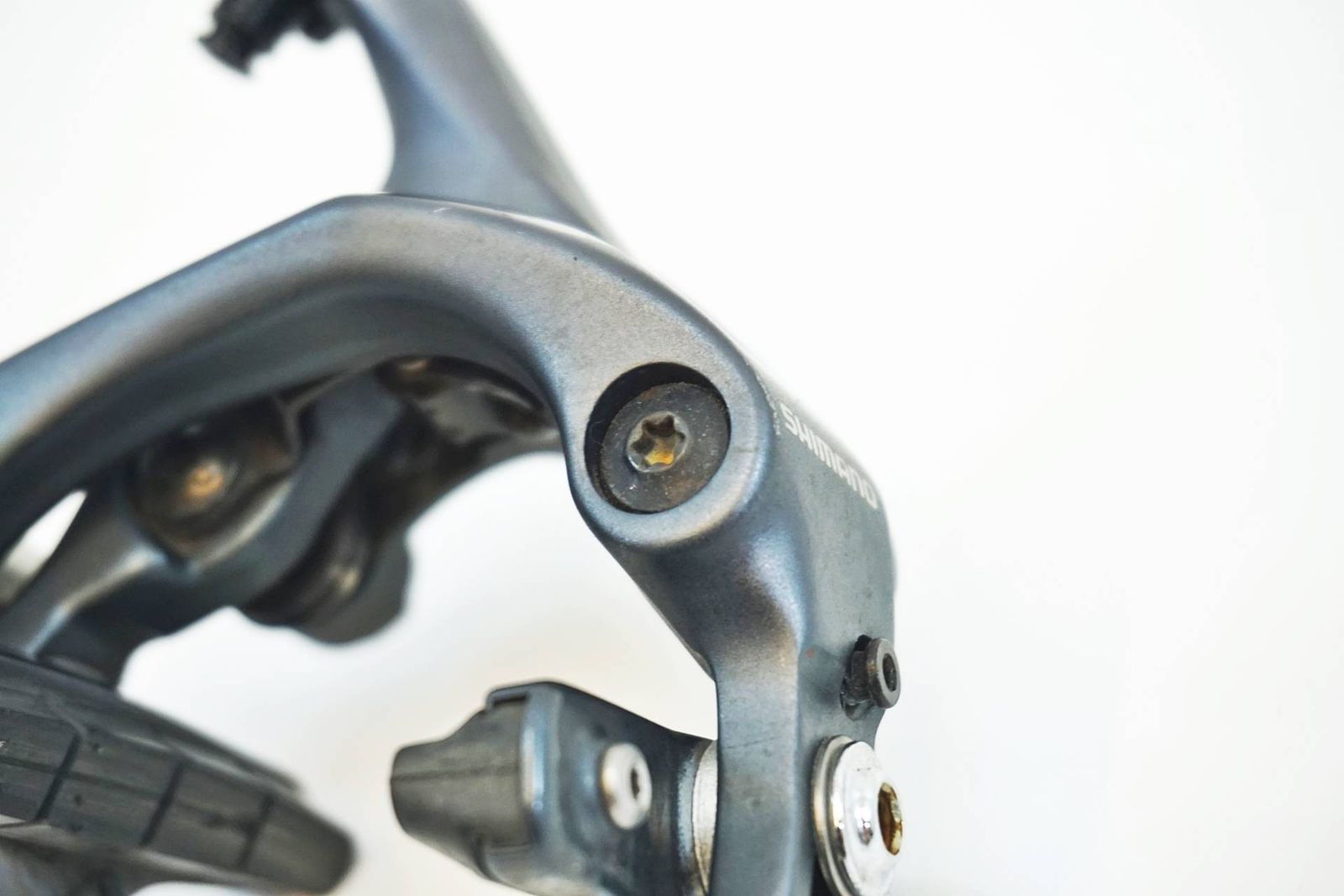 BR-R8000 ブレーキキャリパーセット