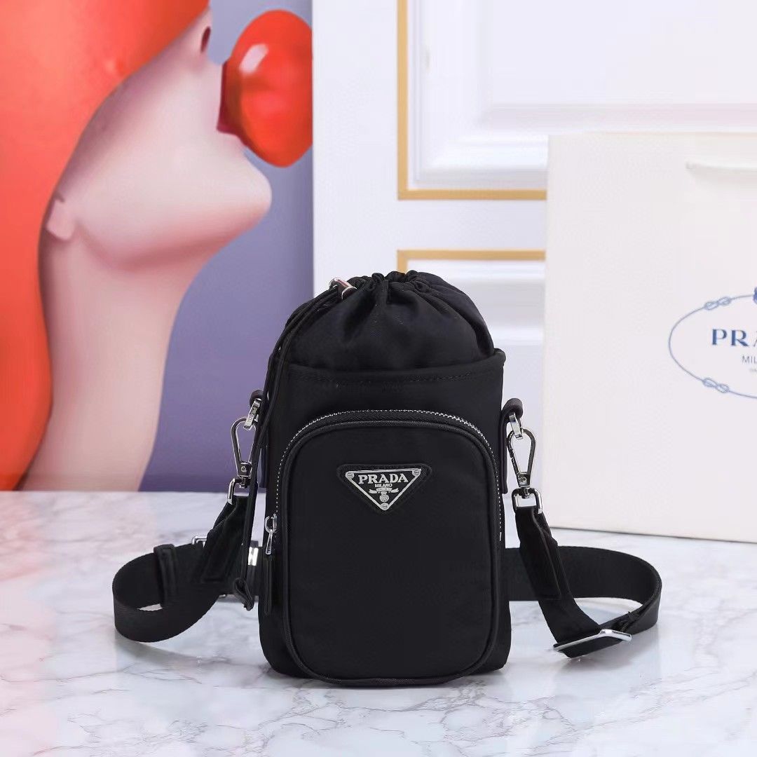 PRADA 新品未使用 プラダ ショルダーバッグ ブラック #231 - メルカリ 