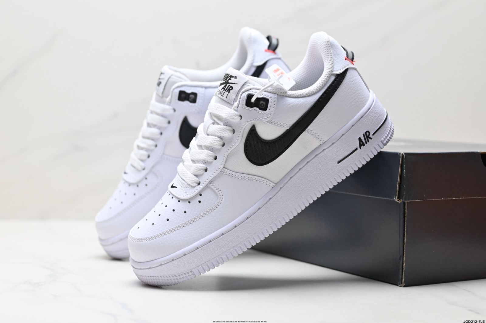 【NIKE】Air Force 1 '07 LV8 エアフォース 1 ナイキスニーカー ☆NIKE☆エアフォース1 '07 LV8☆ファントム☆ (Nike/スニーカー