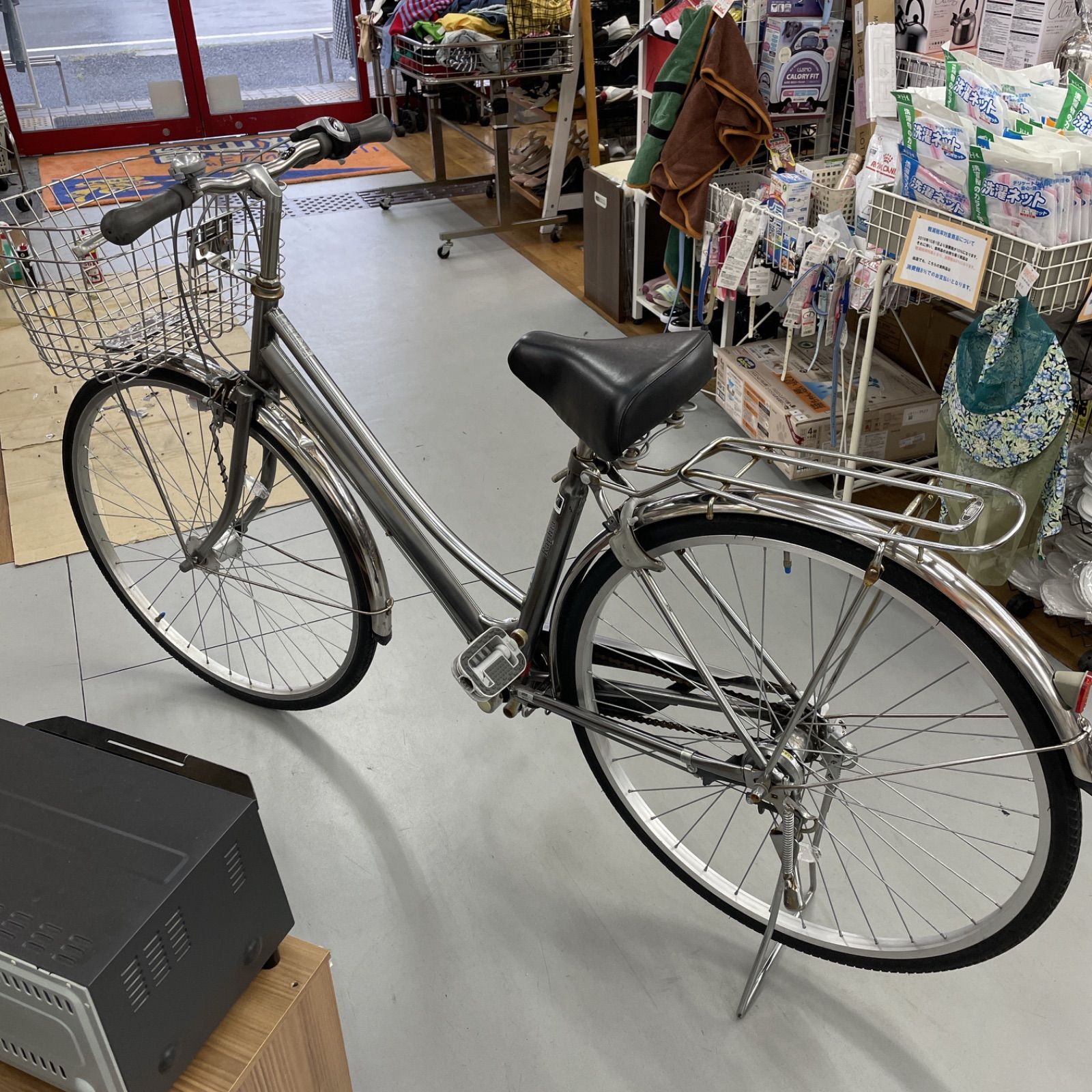 R647 ☀️軽快自転車★ Raphia ★ 27インチ ★内装3段★ローラーブレーキ★LEDオートライト R647 ☀️軽快自転車☆ Raphia ☆ 27インチ ☆内装3段☆ローラー