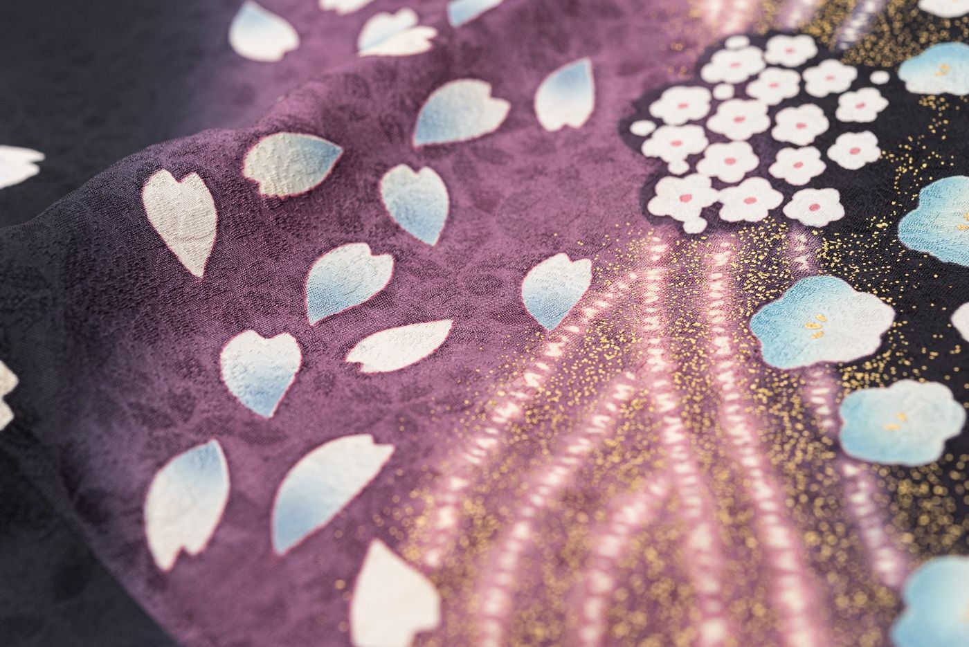 振袖 金駒刺繍 銀駒刺繍 金彩 鶴 蝶 桜 七宝 波 成人式 着物 101b d 金