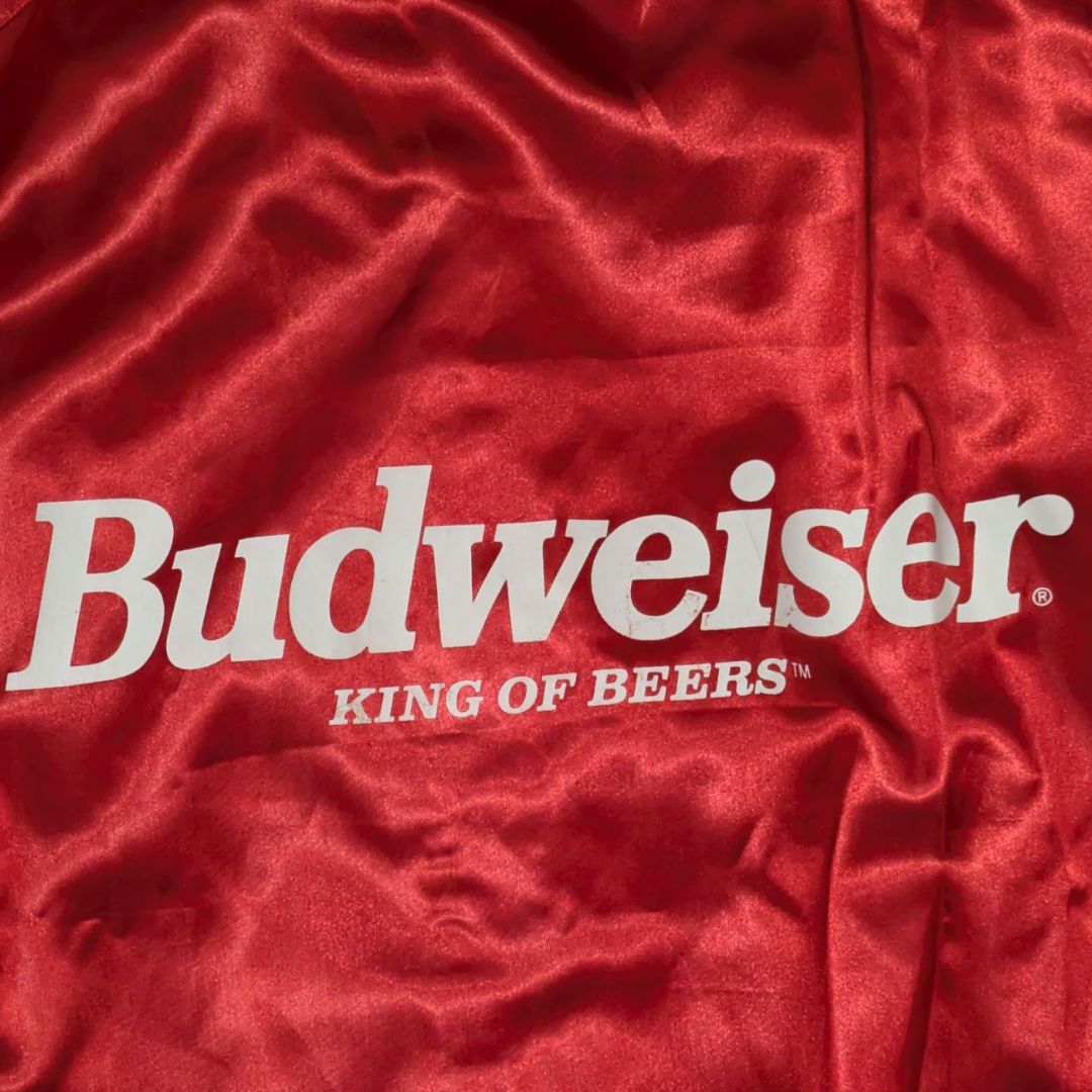 90s～ BUDWEISER レッド スタジャン ナイロンジャケット - メルカリ