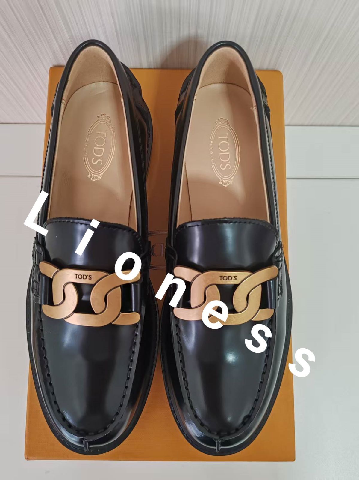 TOD S トッズ ケイト レザー ローファー メタルチェーン ブラック